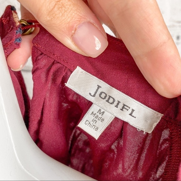 JODIFL burgundy top with embroidery - Picture 4 of 8